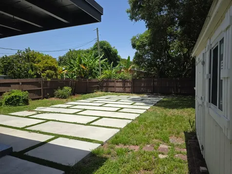 1220 NE 1st Avenue Fort Lauderdale FL 33304