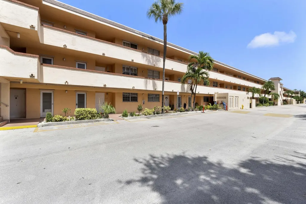 4500 N Federal Highway Fort Lauderdale FL 33308
