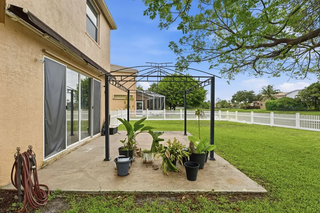 2753 Misty Oaks Circle Royal Palm Beach FL 33411
