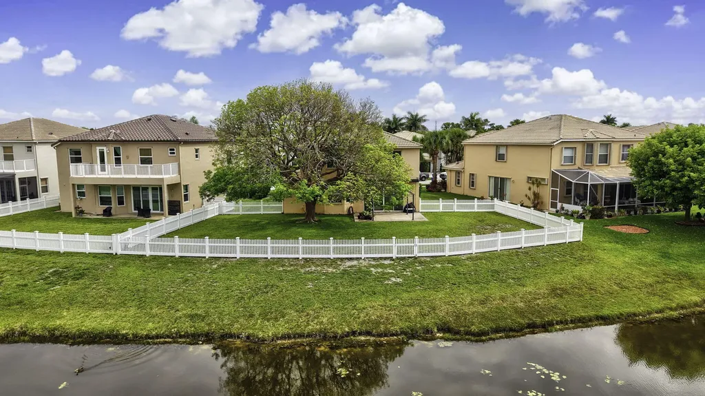 2753 Misty Oaks Circle Royal Palm Beach FL 33411