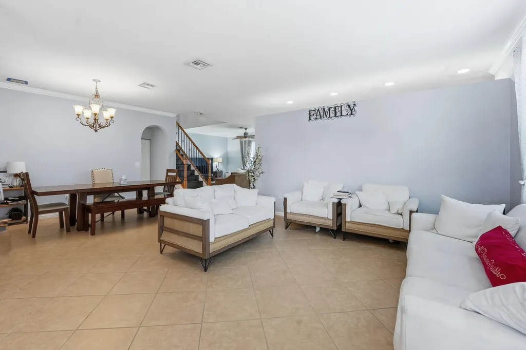 2753 Misty Oaks Circle Royal Palm Beach FL 33411