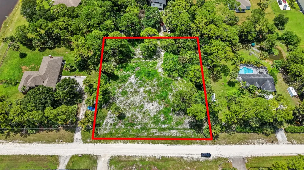 17072 93rd Road N The Acreage FL 33470