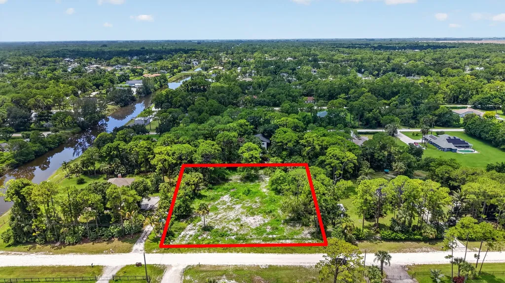 17072 93rd Road N The Acreage FL 33470