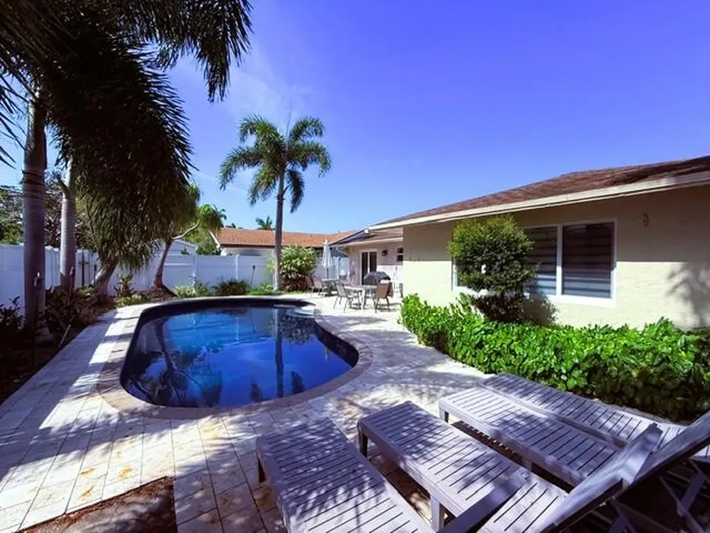 6741 NW 26th Way Fort Lauderdale FL 33309