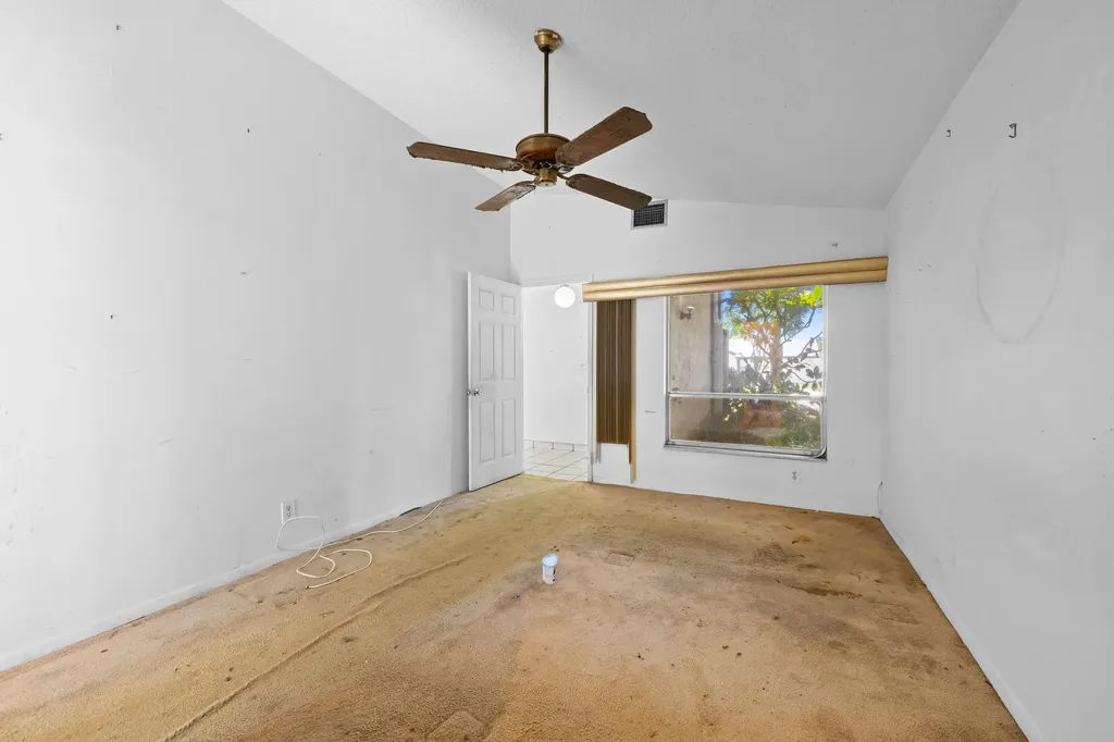 8210 SW 4th Place North Lauderdale FL 33068