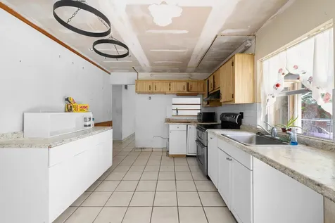 8210 SW 4th Place North Lauderdale FL 33068