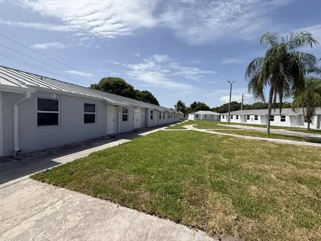 4393 Windsor Avenue West Palm Beach FL 33407