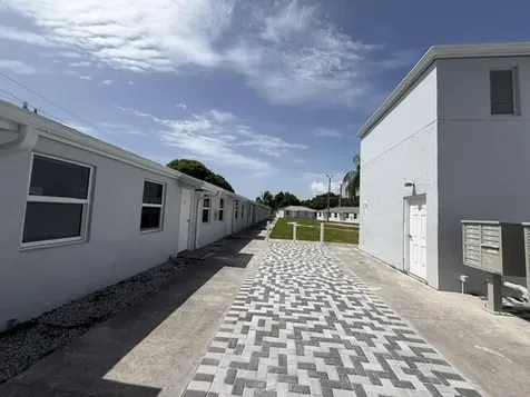 4393 Windsor Avenue West Palm Beach FL 33407