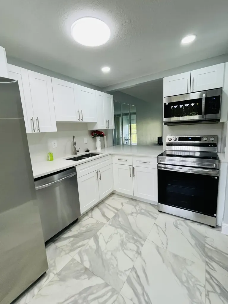 5980 NW 64th Avenue Tamarac FL 33319