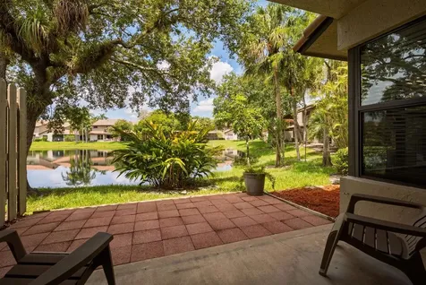 9014 Vineyard Lake Drive Plantation FL 33324