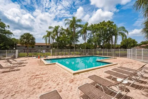 9014 Vineyard Lake Drive Plantation FL 33324
