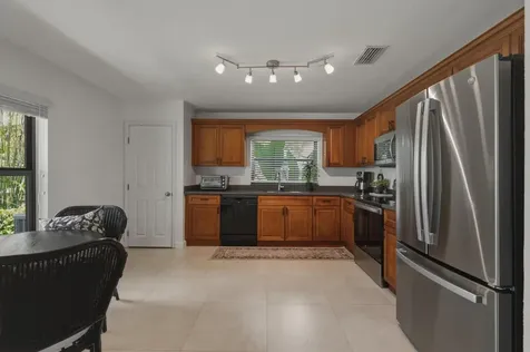 9014 Vineyard Lake Drive Plantation FL 33324