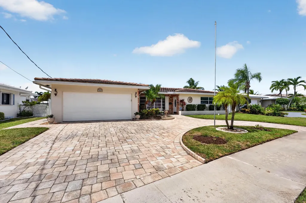 1517 SE 14th Street Deerfield Beach FL 33441
