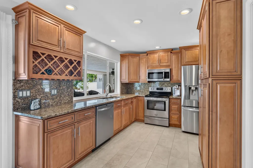1517 SE 14th Street Deerfield Beach FL 33441