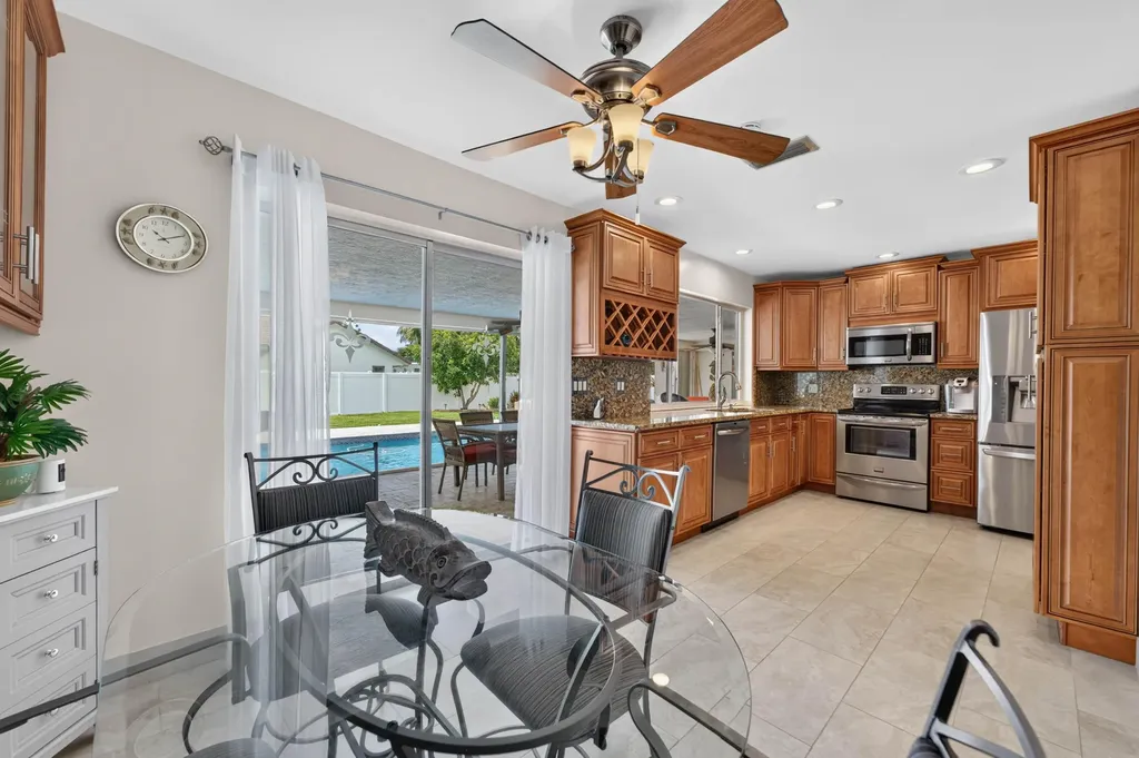 1517 SE 14th Street Deerfield Beach FL 33441