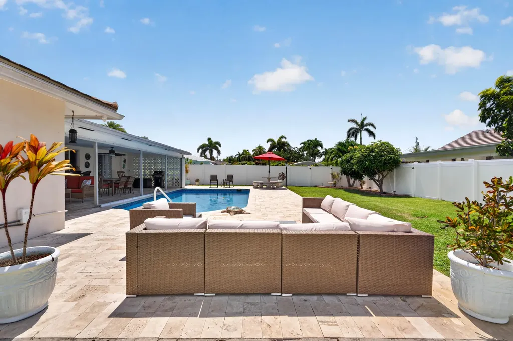 1517 SE 14th Street Deerfield Beach FL 33441