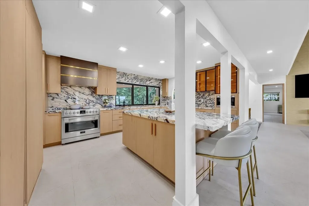 342 N Fairway N Tequesta FL 33469