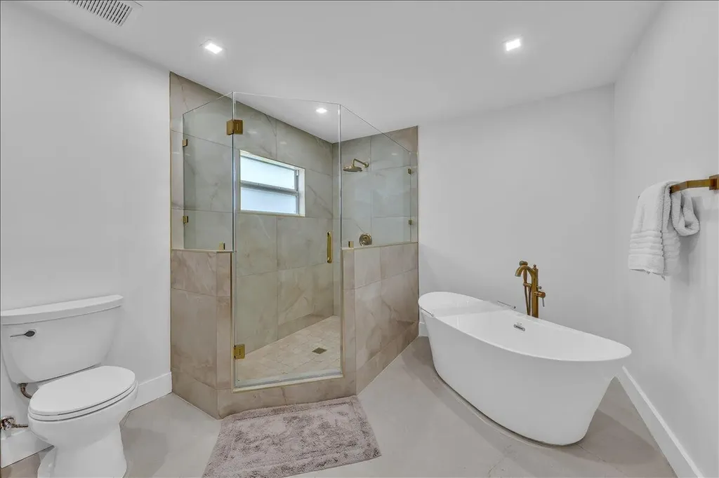 342 N Fairway N Tequesta FL 33469