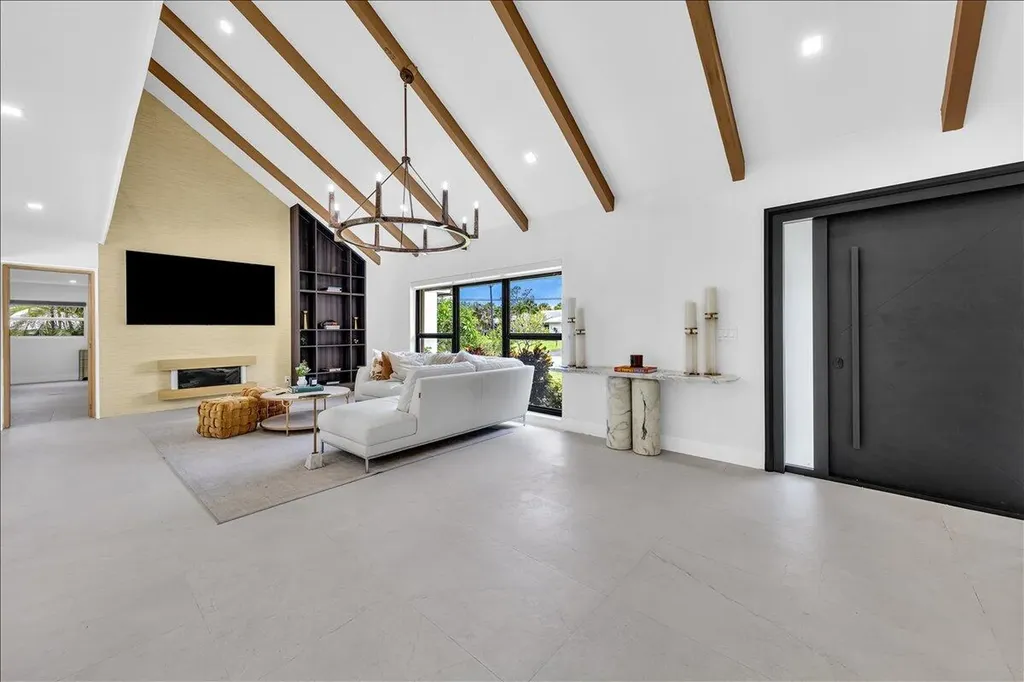 342 N Fairway N Tequesta FL 33469