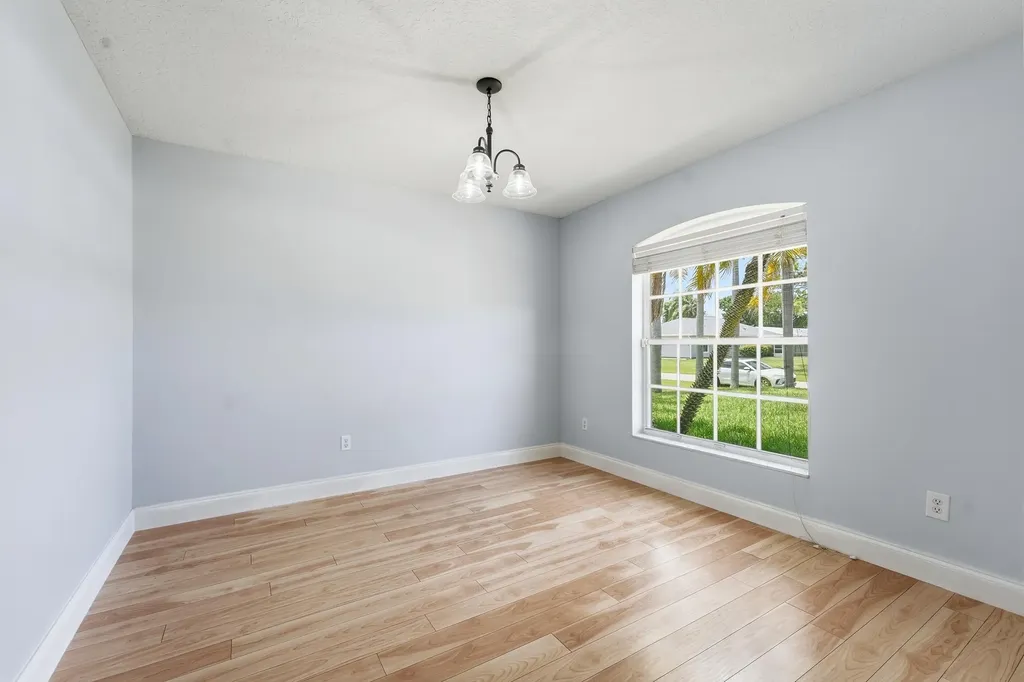 292 SW Pagoda Terrace Port St Lucie FL 34984
