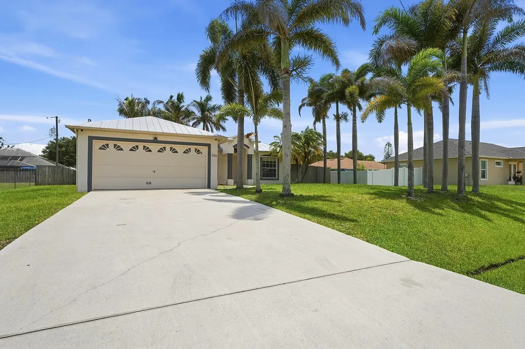 292 SW Pagoda Terrace Port St Lucie FL 34984