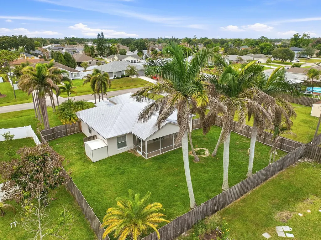 292 SW Pagoda Terrace Port St Lucie FL 34984