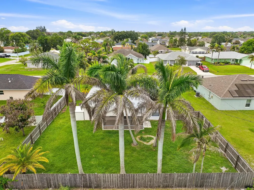 292 SW Pagoda Terrace Port St Lucie FL 34984