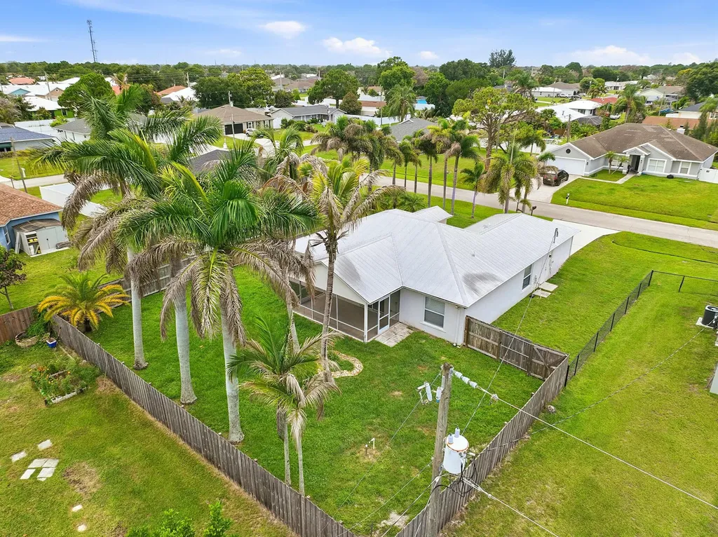 292 SW Pagoda Terrace Port St Lucie FL 34984