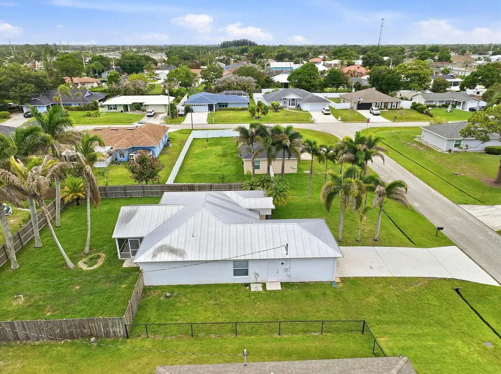 292 SW Pagoda Terrace Port St Lucie FL 34984