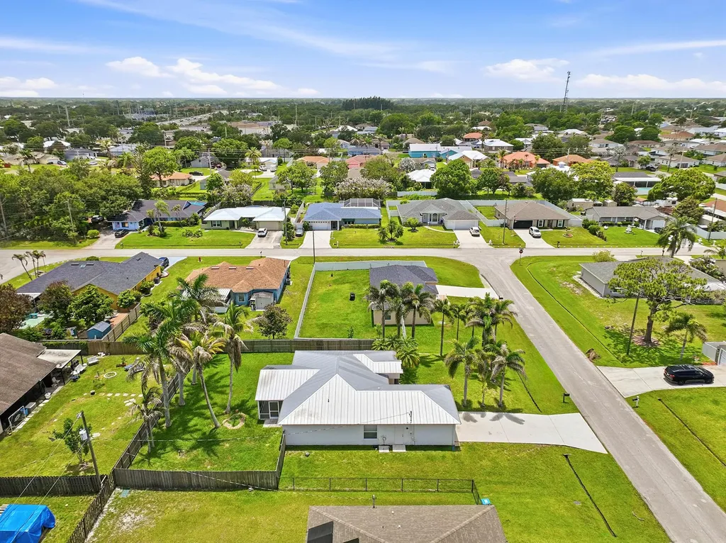 292 SW Pagoda Terrace Port St Lucie FL 34984