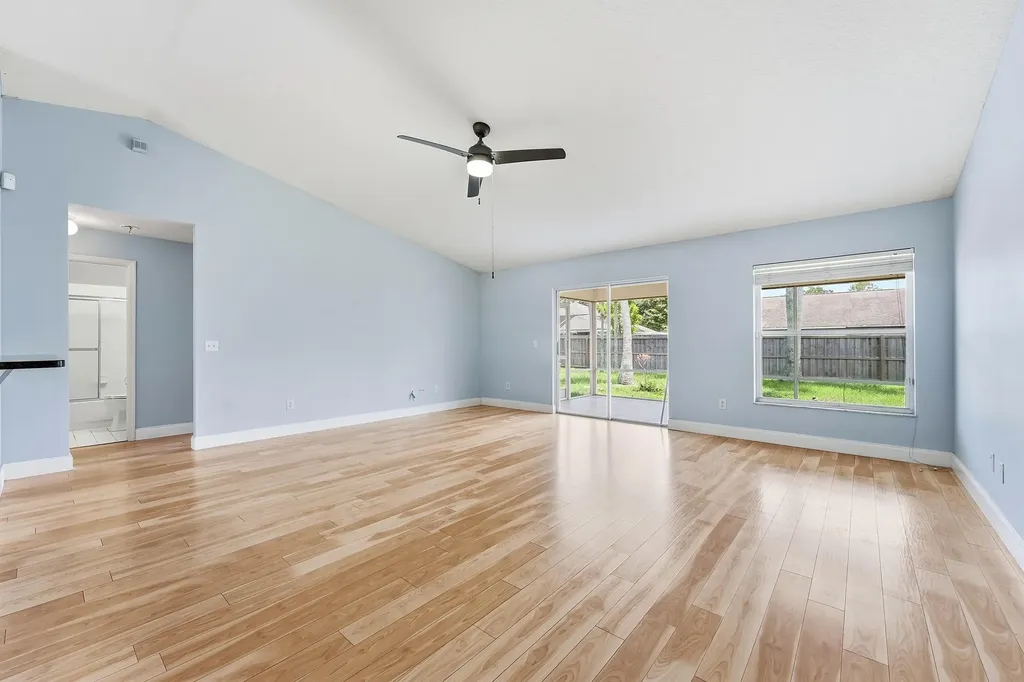 292 SW Pagoda Terrace Port St Lucie FL 34984