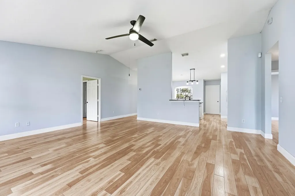 292 SW Pagoda Terrace Port St Lucie FL 34984