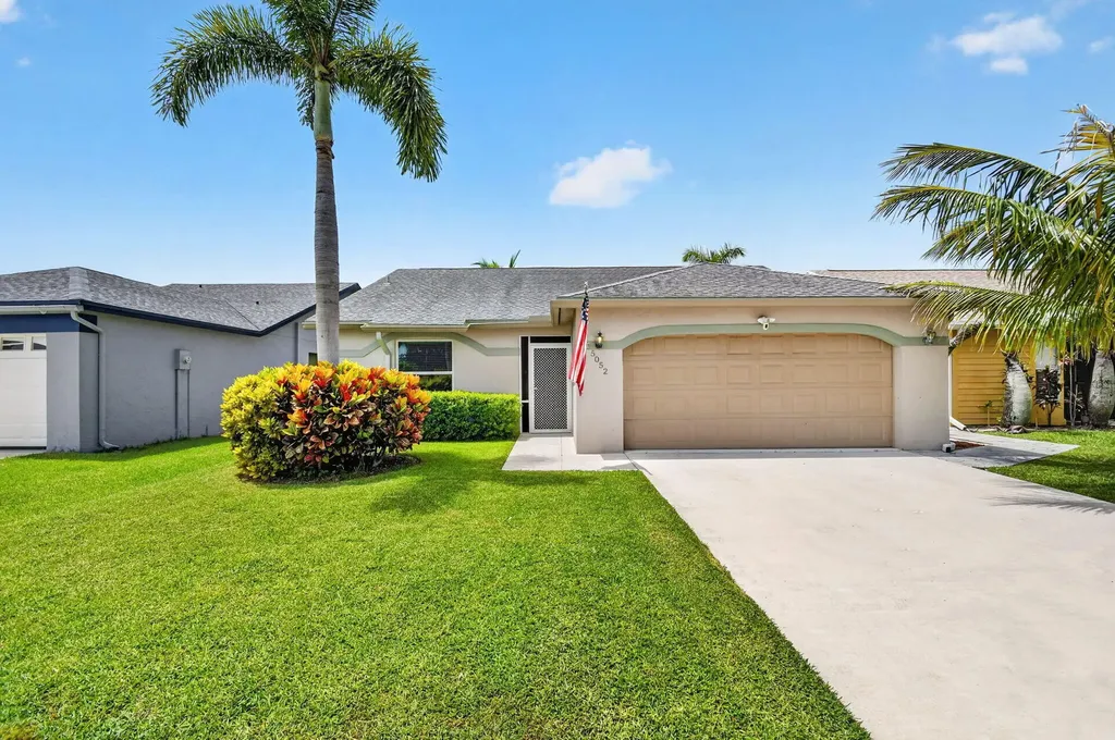 5052 Arbor Glen Circle Lake Worth FL 33463