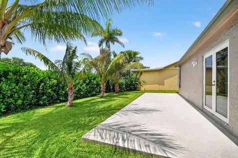 5052 Arbor Glen Circle Lake Worth FL 33463