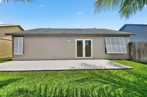 5052 Arbor Glen Circle Lake Worth FL 33463