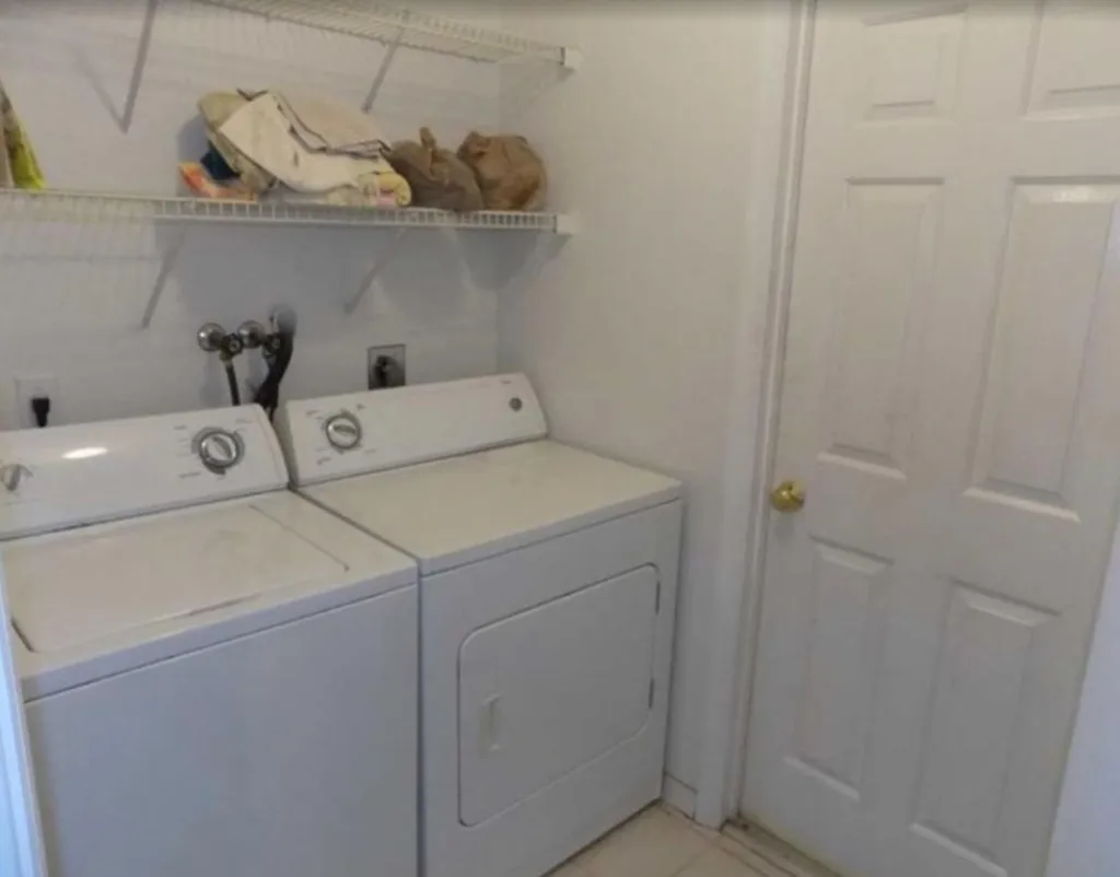 7305 Pacific Avenue Fort Pierce FL 34951