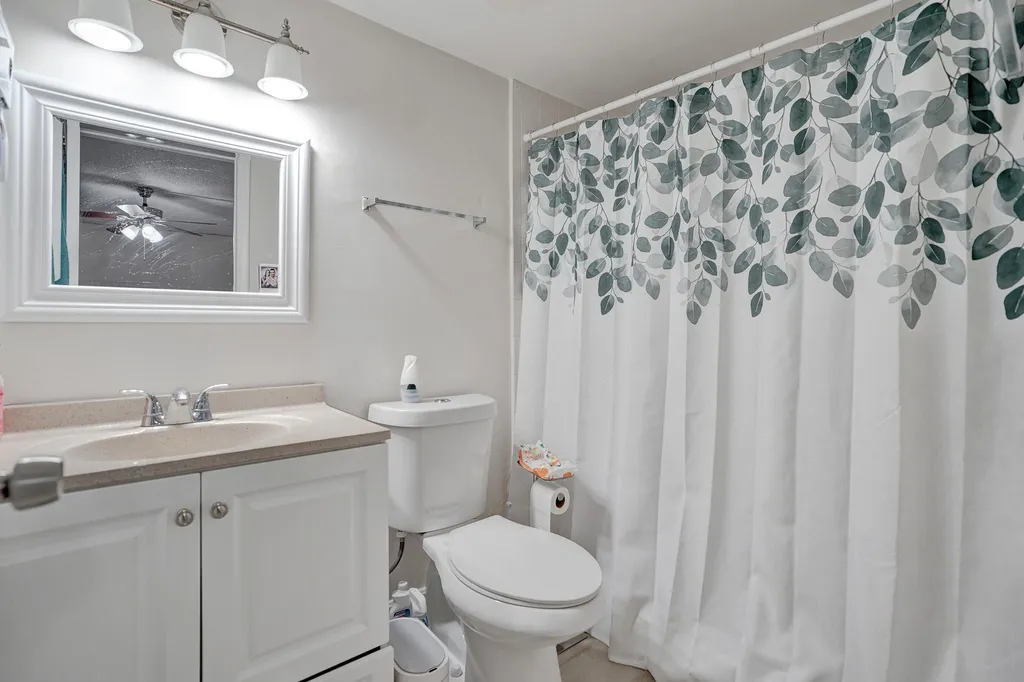 2333 Waterside Drive Lake Worth FL 33461