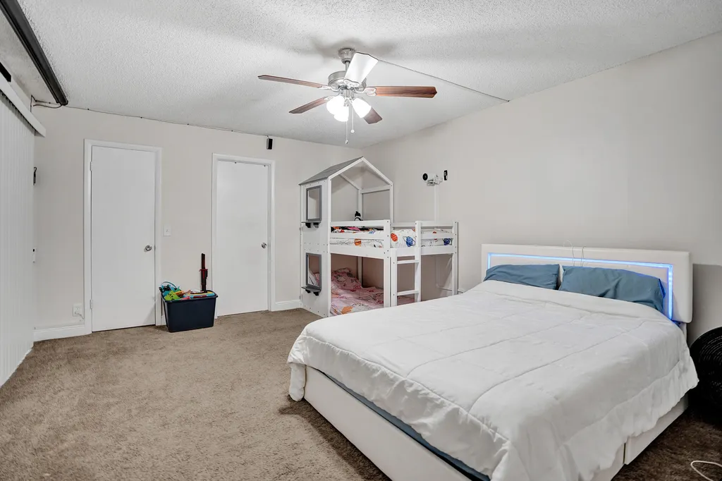 2333 Waterside Drive Lake Worth FL 33461