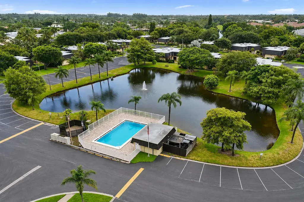 2333 Waterside Drive Lake Worth FL 33461
