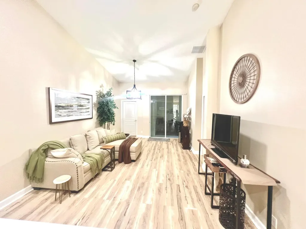 10619 SW Cam Run Port St Lucie FL 34987