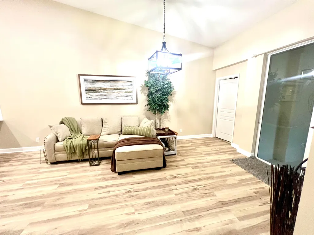 10619 SW Cam Run Port St Lucie FL 34987