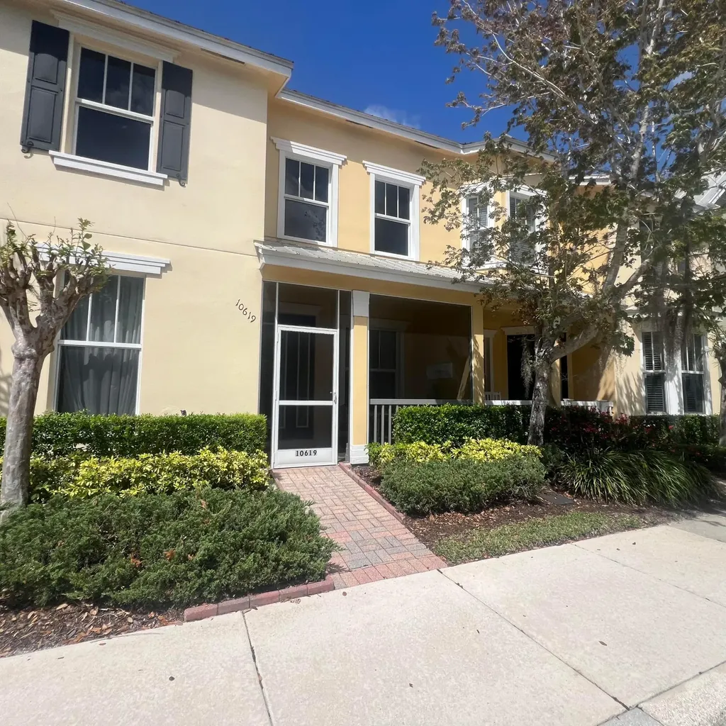 10619 SW Cam Run Port St Lucie FL 34987