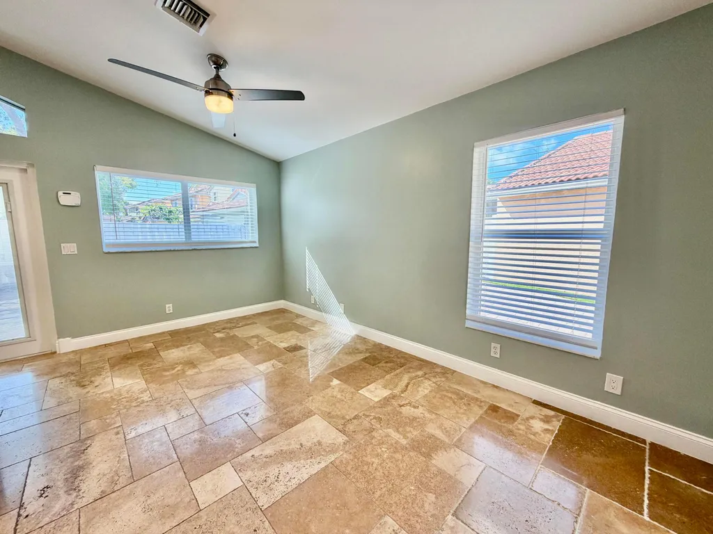 6883 Desert Inn Terrace Lake Worth FL 33463