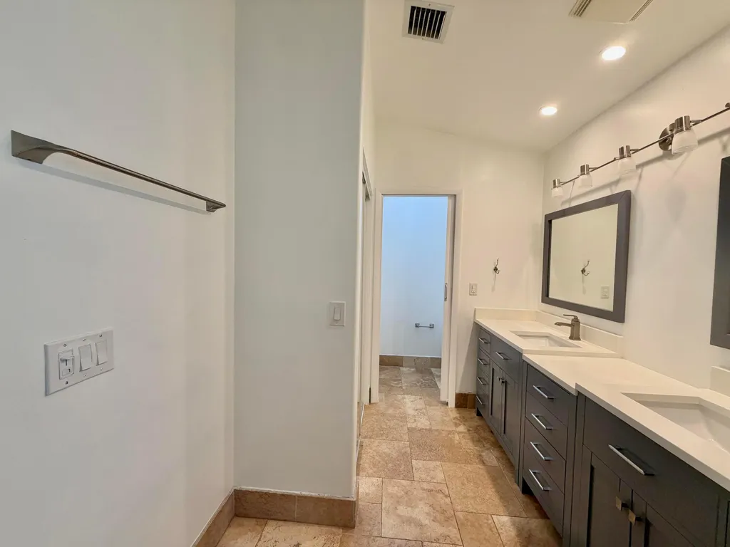 6883 Desert Inn Terrace Lake Worth FL 33463