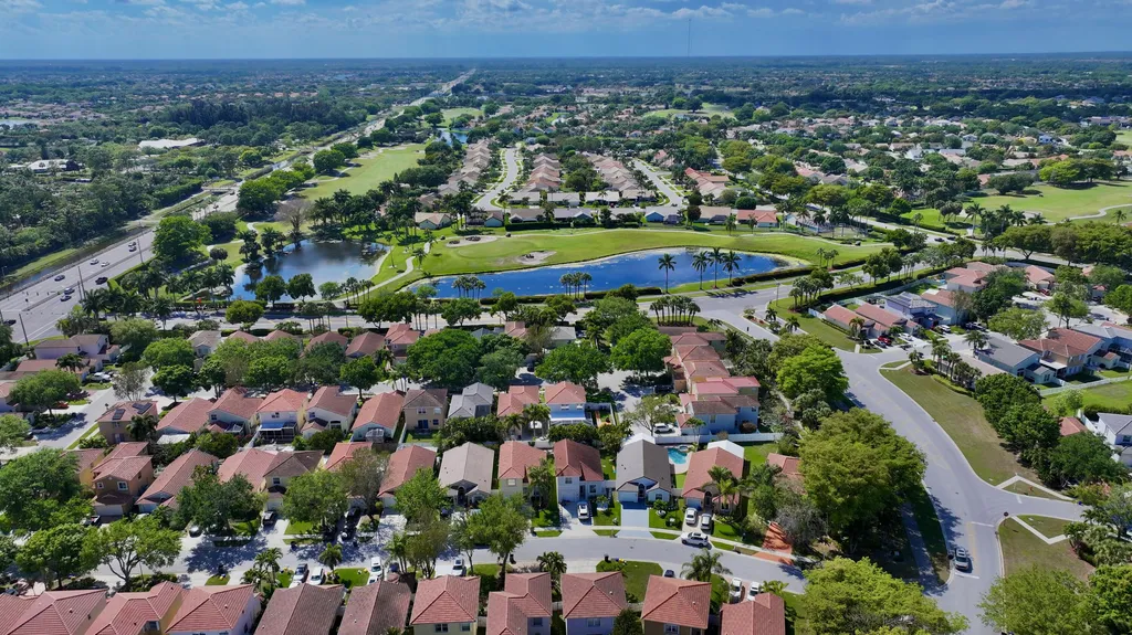 6883 Desert Inn Terrace Lake Worth FL 33463