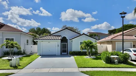 6883 Desert Inn Terrace Lake Worth FL 33463