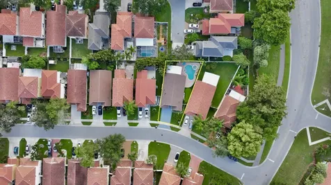 6883 Desert Inn Terrace Lake Worth FL 33463