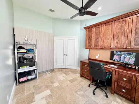 6883 Desert Inn Terrace Lake Worth FL 33463