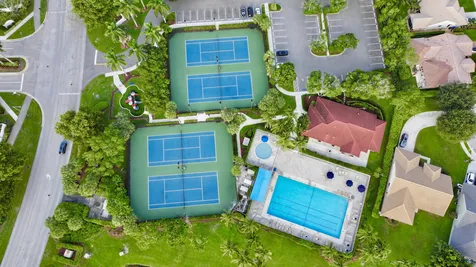 6883 Desert Inn Terrace Lake Worth FL 33463