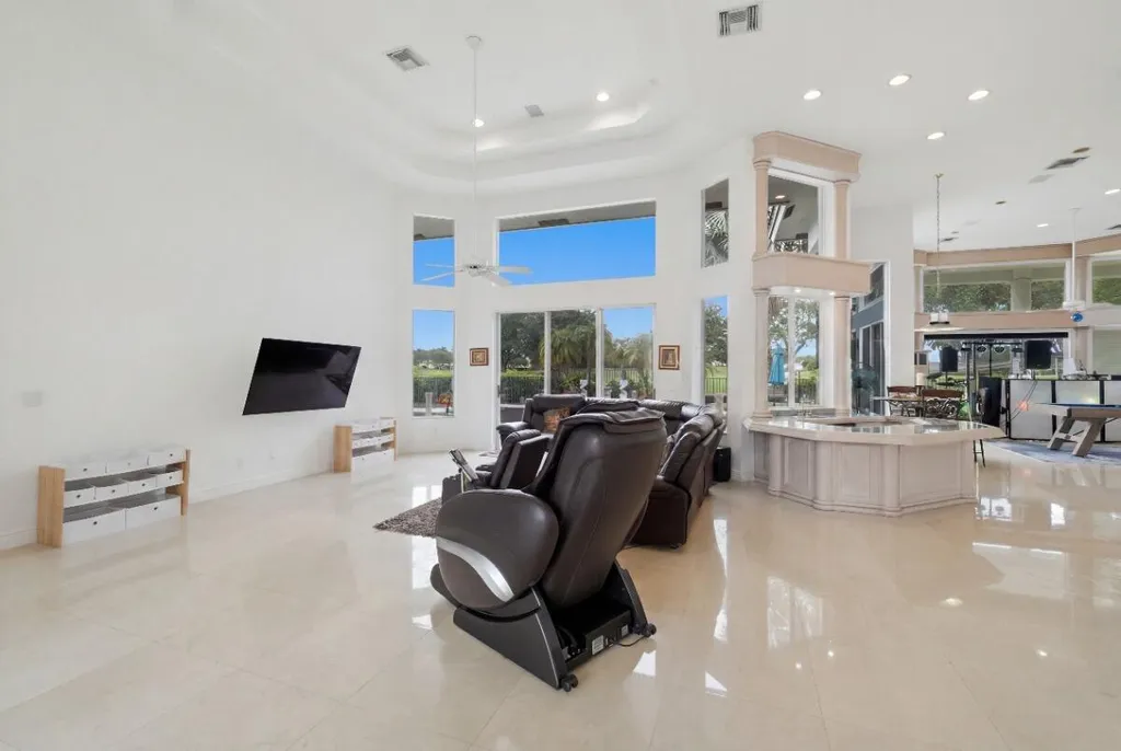 1716 NW 124th Way Coral Springs FL 33071